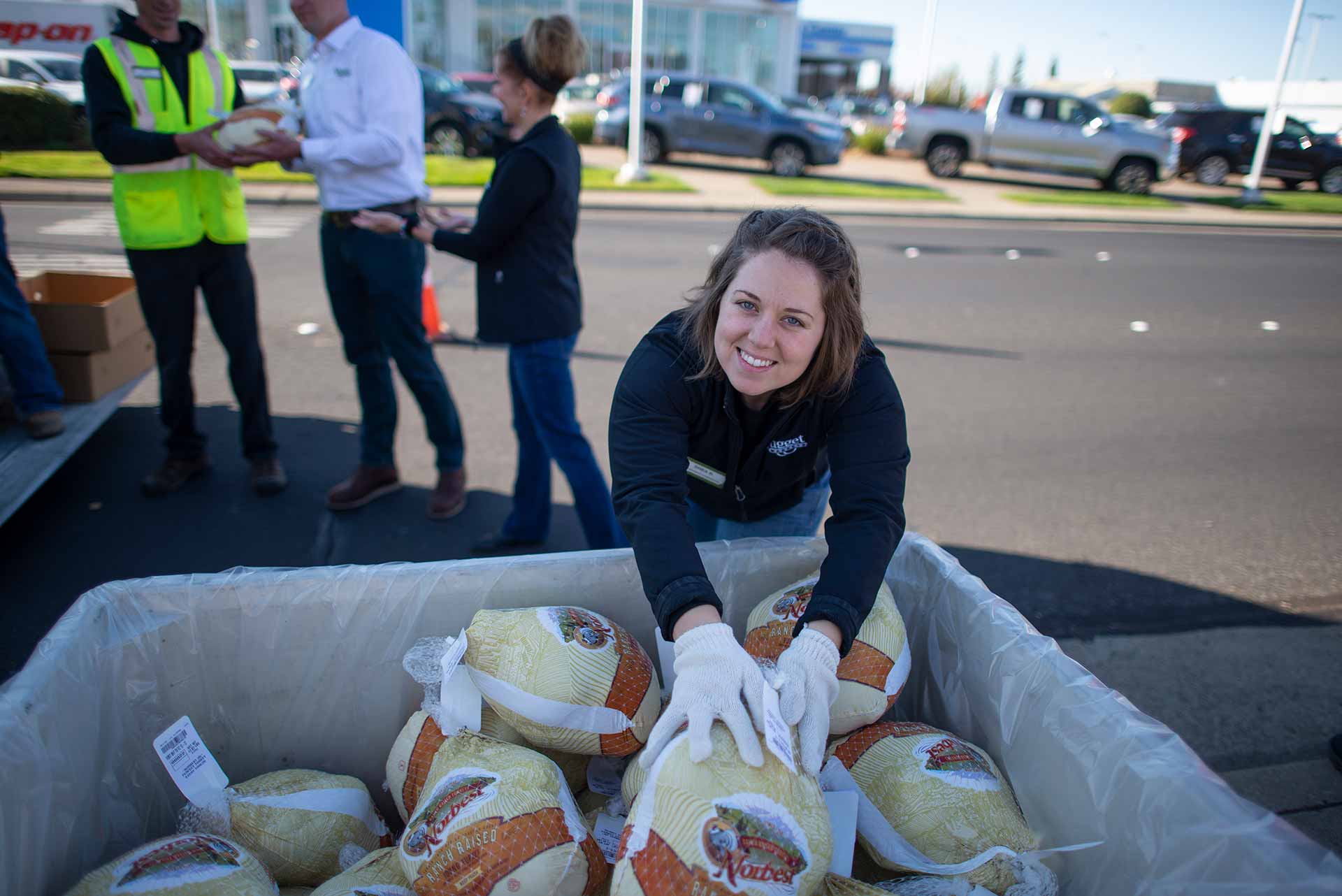 Nugget Markets associates and the 2019 Turkey Drive in Davis, CA 